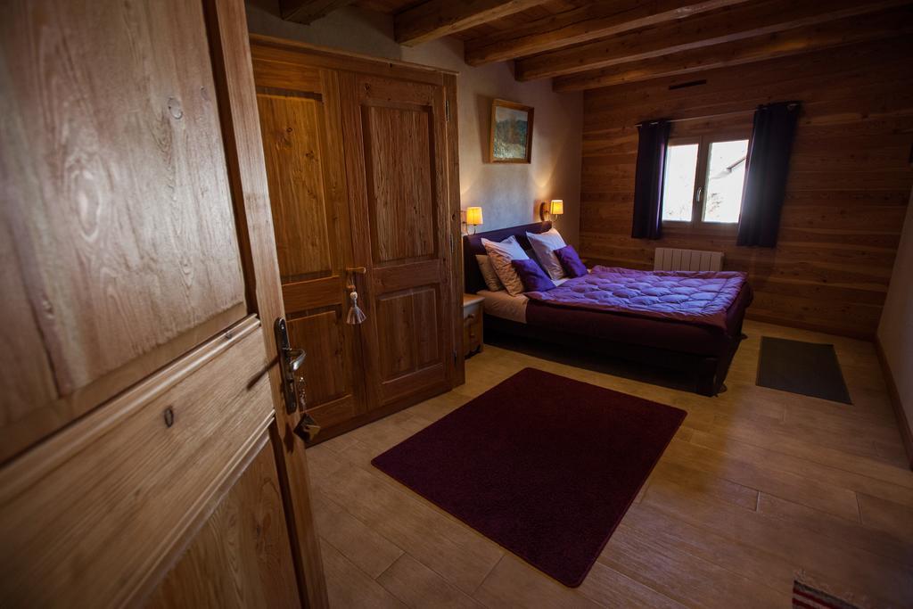 Le Bacchu Ber Bed & Breakfast Briançon Екстериор снимка