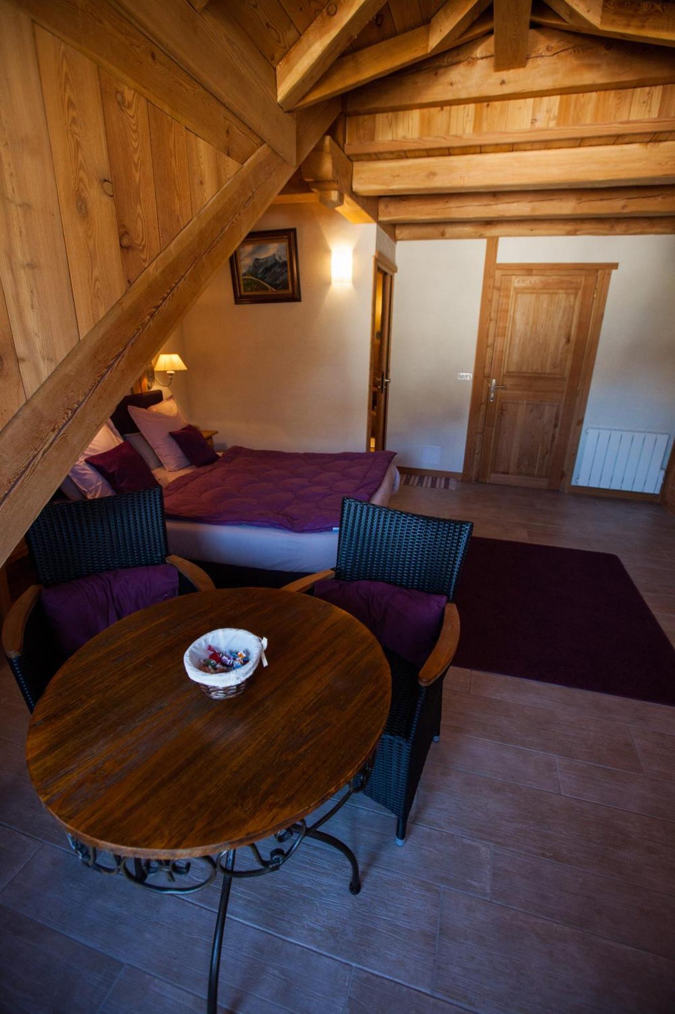 Le Bacchu Ber Bed & Breakfast Briançon Екстериор снимка