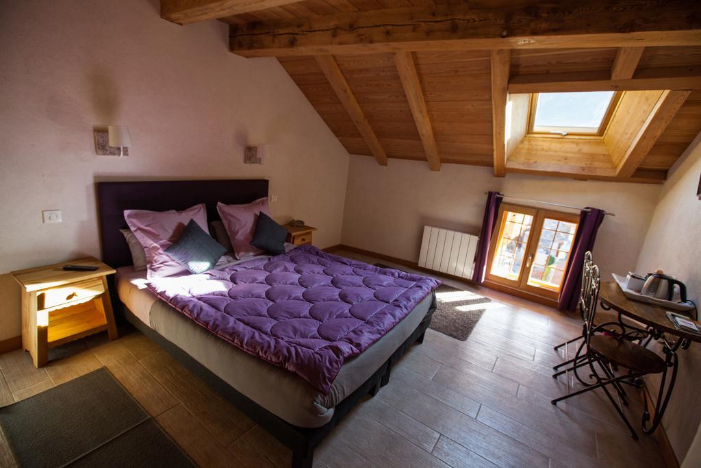 Le Bacchu Ber Bed & Breakfast Briançon Екстериор снимка